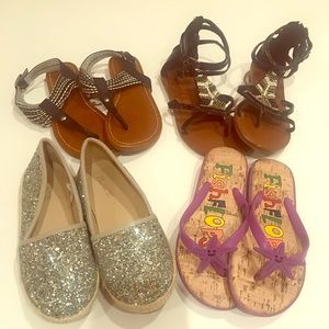 Set of 4 pair size 1 young girl shoes